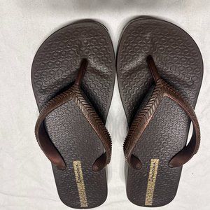 Ipanema | Brown Flip-Flop Sandals